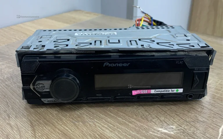 Автомагнитола  Pioneer S120UBG