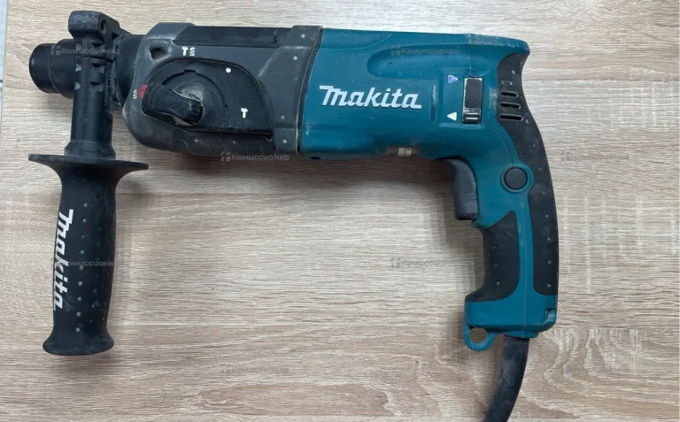 перфоратор Makita HR2470