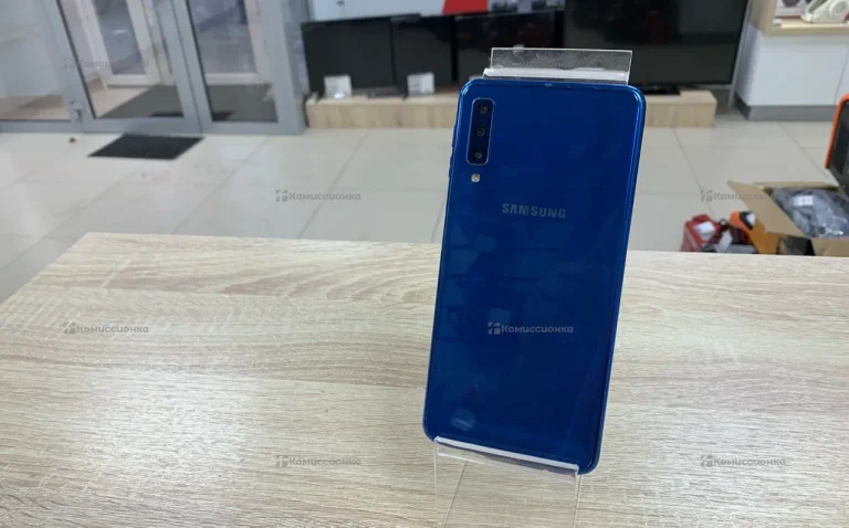 Samsung Galaxy A7 (2018) 4/64 ГБ