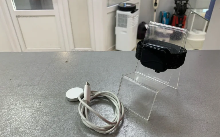 Часы  Apple Watch Series 9