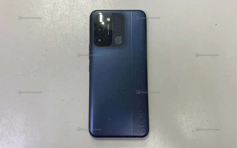 Tecno Tecno Spark 8c 4/64 ГБ