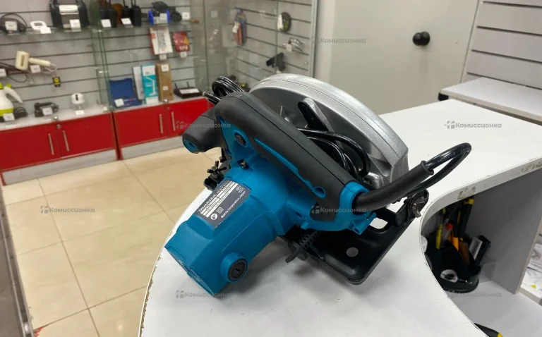 Циркулярная дисковая пила Makita сетевая