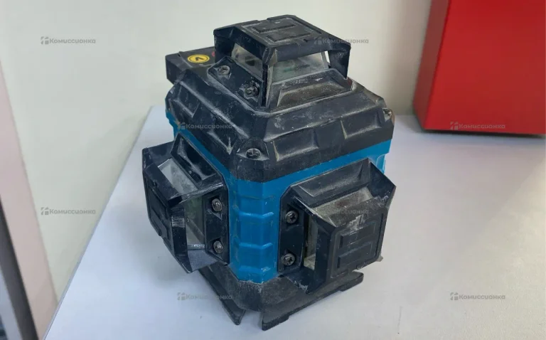 Лазерный уровень 4D Makita реплика