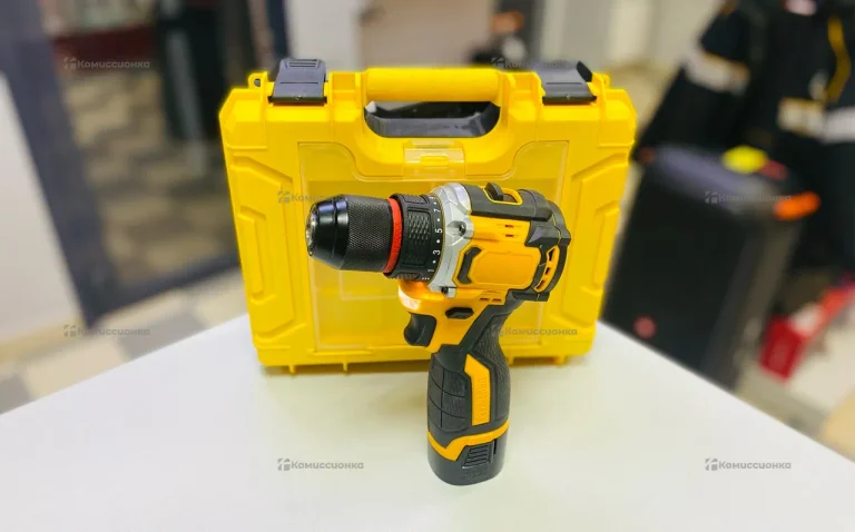 Шуруповерт бесщеточный