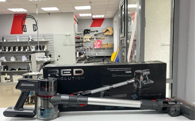 Беспроводной вертикальный пылесос Red V3070
