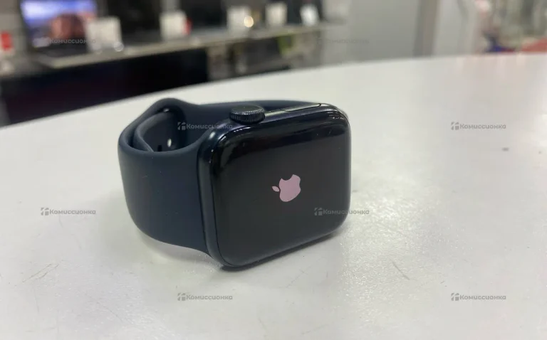 Часы  Apple Watch SE 40mm