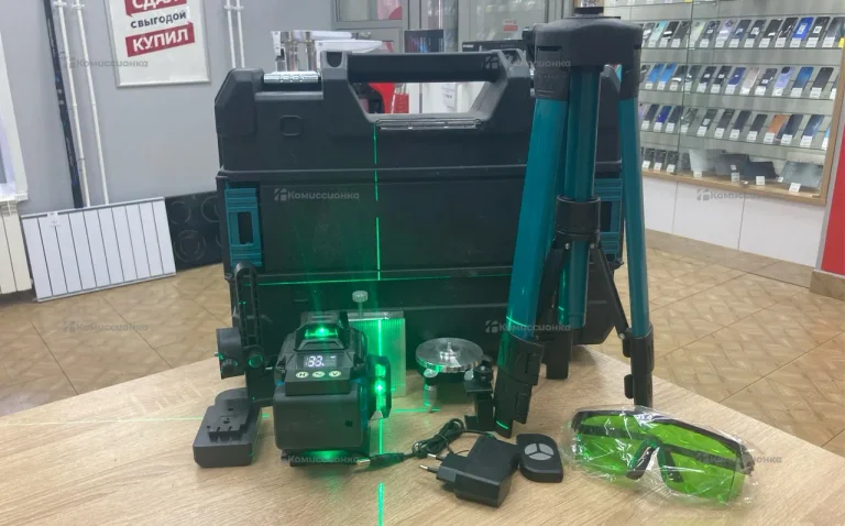 Лазерный уровень Makita реплика