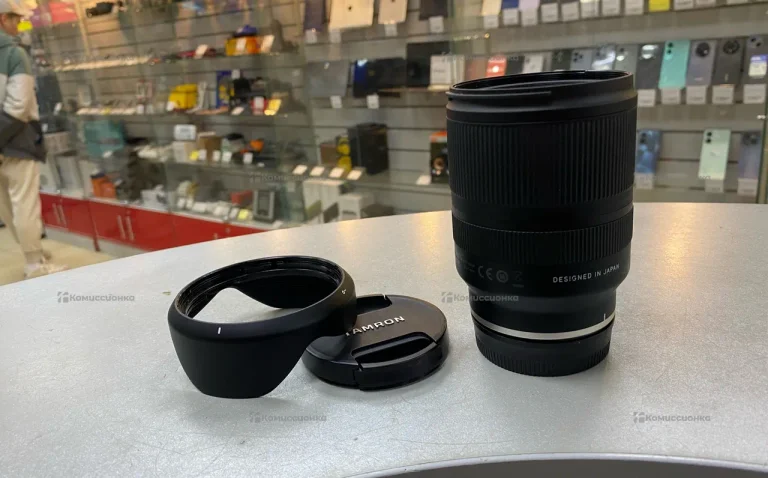 Объектив Tamron 17-28mm F/2.8 Di III RXD