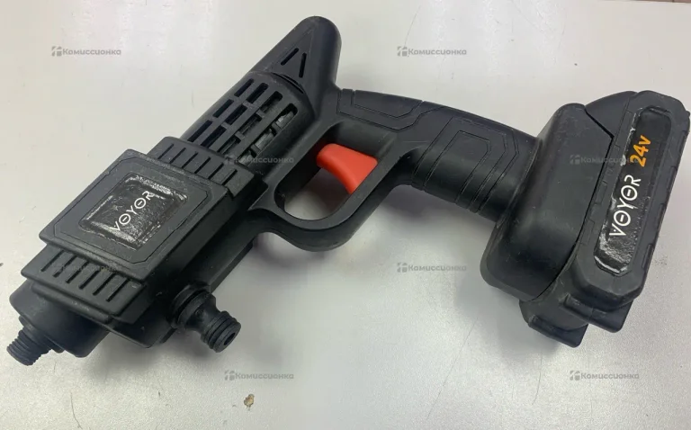 VOYOR в черной коробке