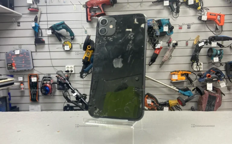 Apple iPhone 11 4/128 ГБ