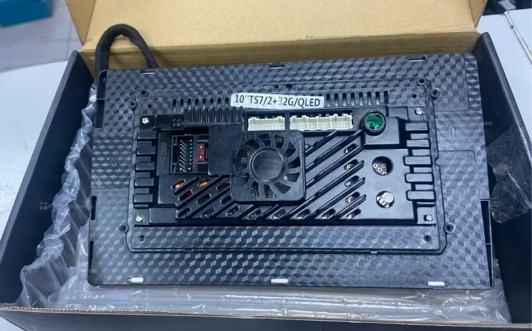 Автомагнитола  navi store 2/32