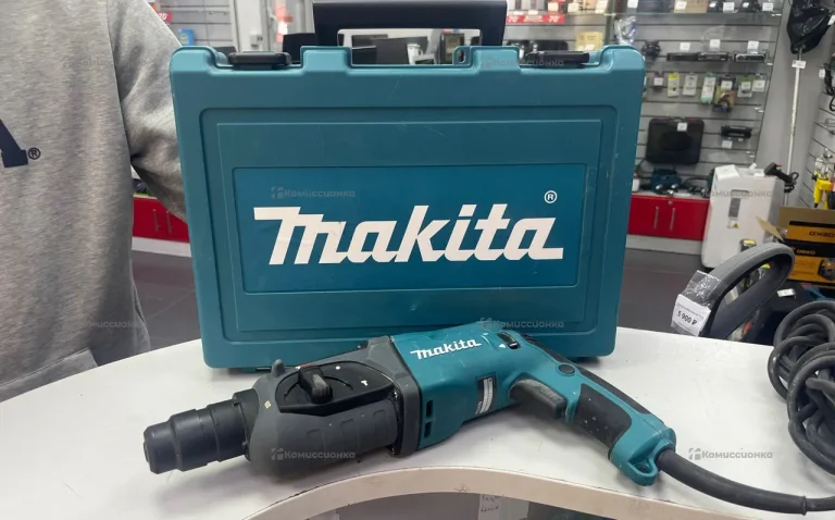 Перфоратор Makita hr2470