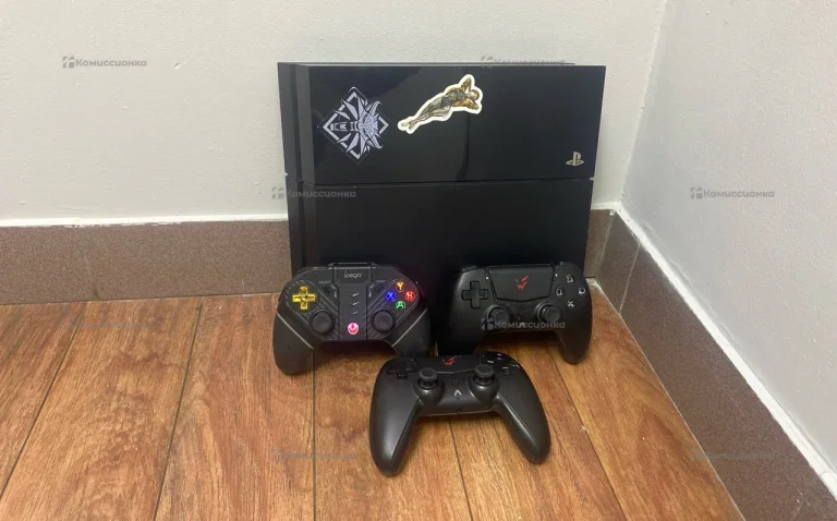 Приставка Sony PS 4