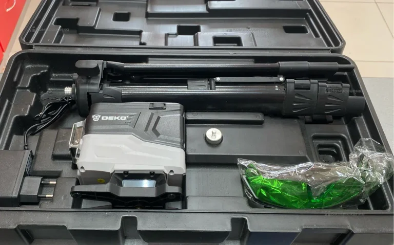 Лазерный уровень DEKO LL12-HVR
