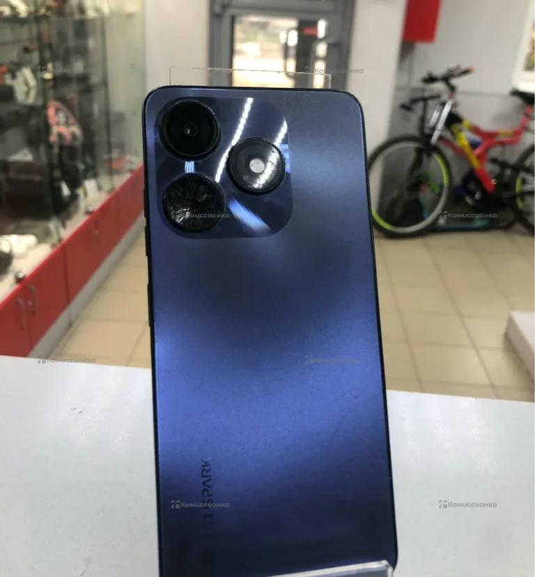 Tecno Spark 10 4/128gb.