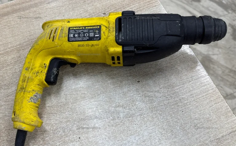 Перфоратор Stanley fmer524