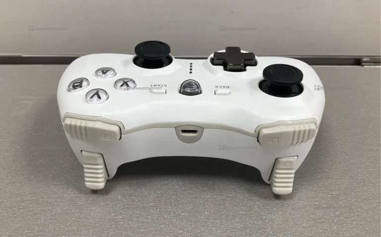 Геймпад проводной MSI Force GC20 белый