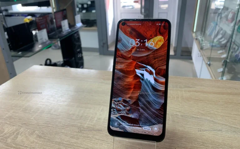 Realme 8i 4/128 ГБ