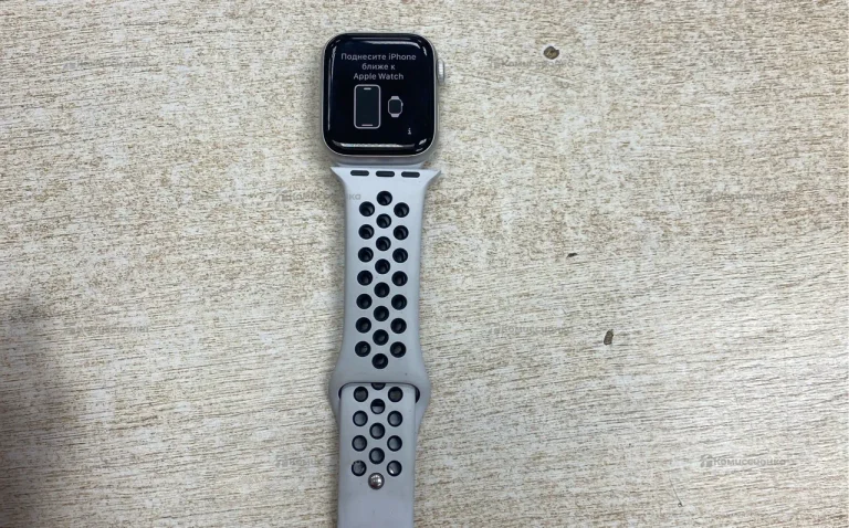 Часы  Apple Watch 5
