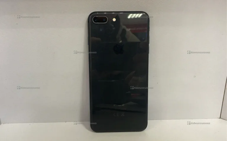 Apple iPhone 8 Plus 3/64 ГБ