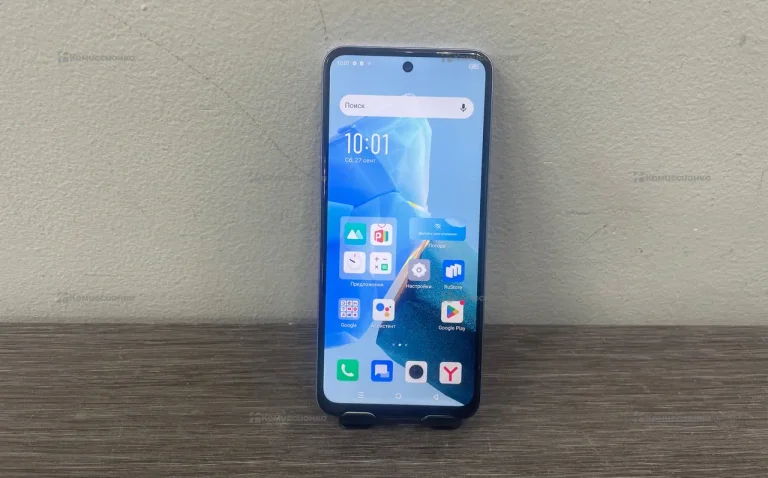 Infinix Hot 30 Play 8/128 ГБ