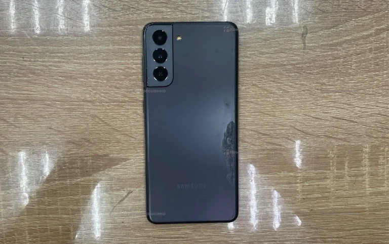 Samsung Galaxy S21 8/128 ГБ