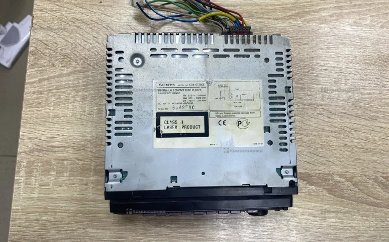 Автомагнитола Sony CDX-GT200E