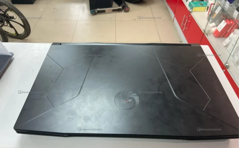 Ноутбук Msi Bravo 15