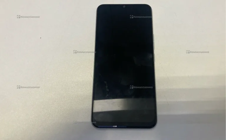 Tecno spark 8c 4/64
