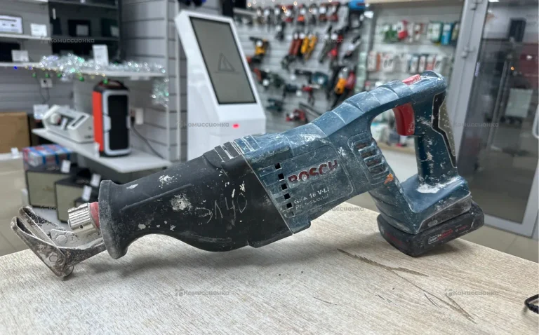 аккумуляторная сабельная пила Bosch GSA 18 V-Li