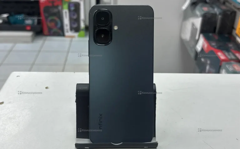 Infinix SMART 10 4/64 ГБ