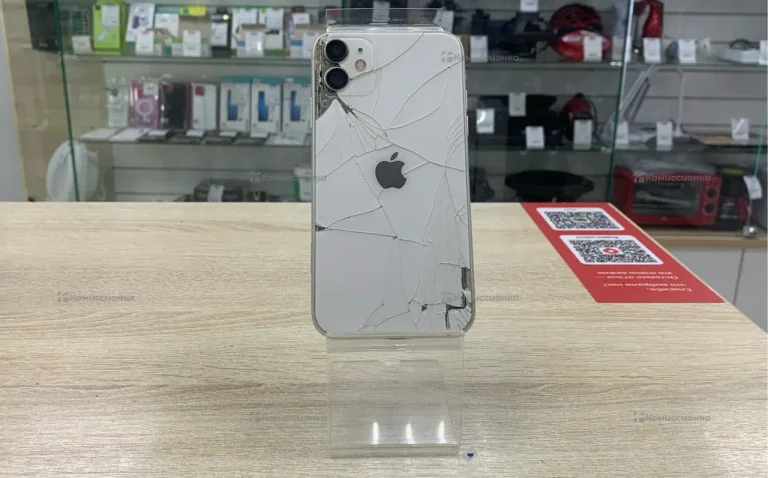 Apple iPhone 11 4/64 ГБ