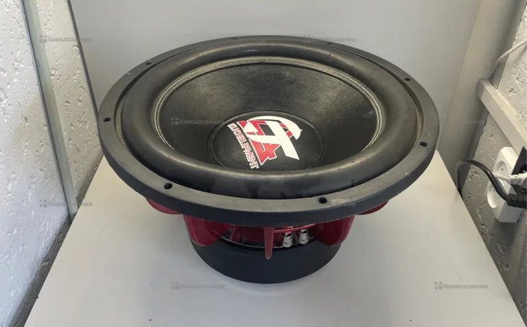 Колонка  саббуфер aura sw-c152 2500w