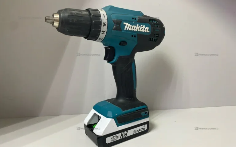 Аккумуляторная дрель-шуруповерт Makita DF488DWE