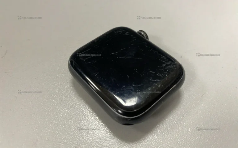 Apple Watch SE 44 MM