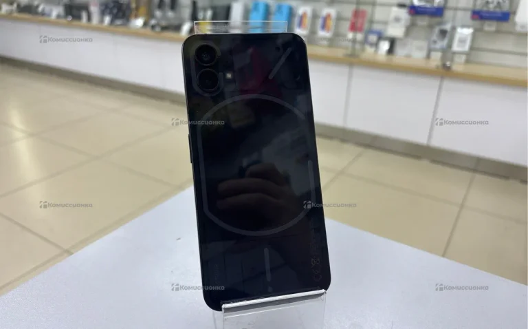 Nothing Phone (1) 8/256 ГБ