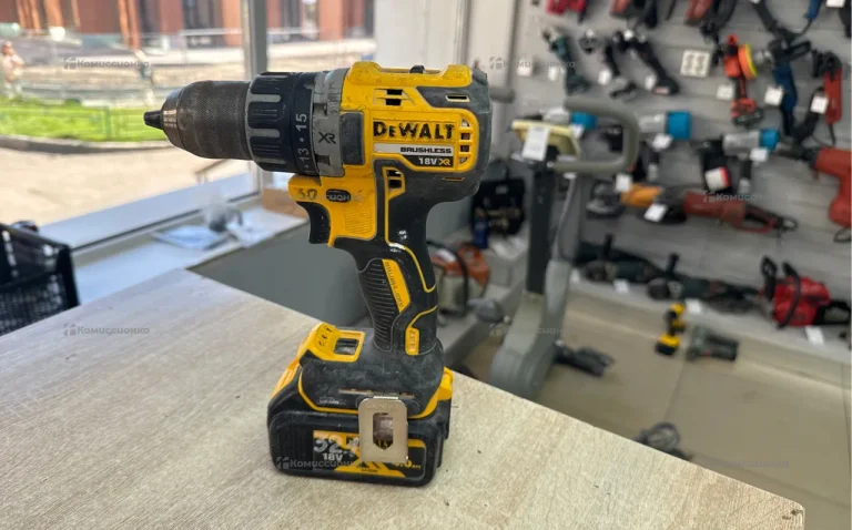Аккумуляторная дрель-шуруповерт DeWALT DCD791NT