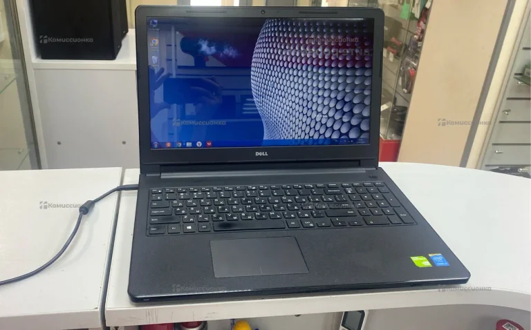 Ноутбук  Dell inspirion 15