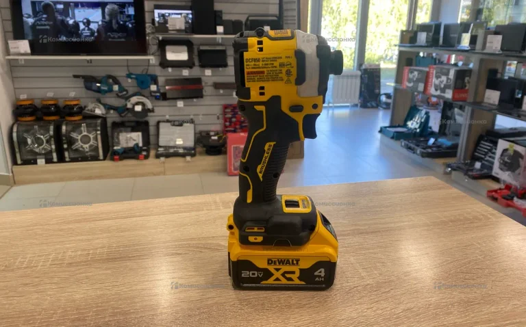 Ударный шуруповерт DeWALT Atomic DCF850N