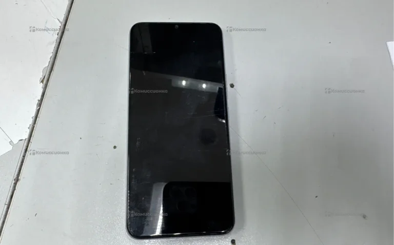 Tecno Spark 8C 4/64 ГБ
