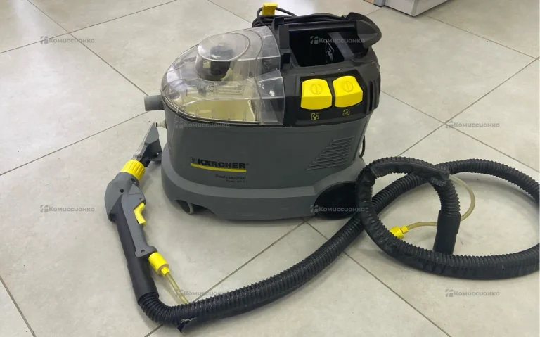 Пылесос  KARCHER PUZZI 8/1c