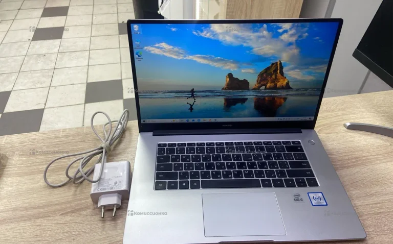 Ноутбук  Huawei wai9q
