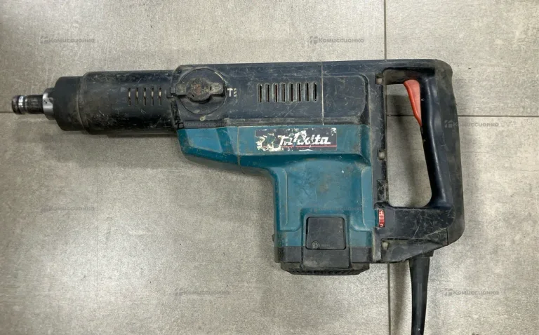 Перфоратор makita HR5001C