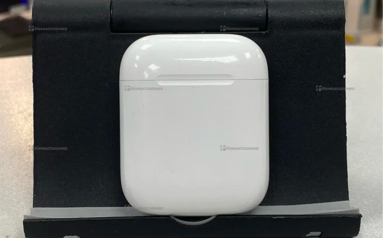 Наушники Apple AirPods