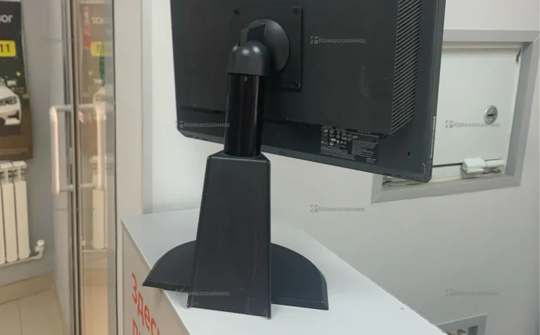 Монитор ThinkVision