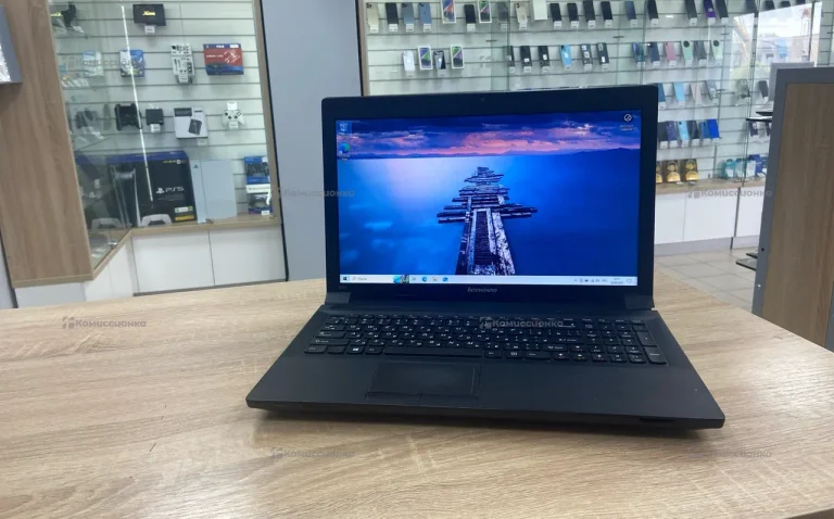 Ноутбук  Lenovo 20208