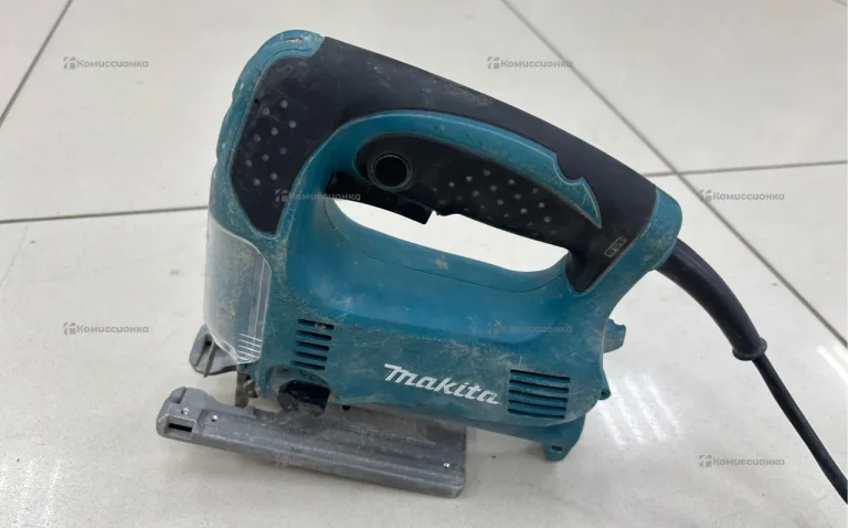 Электролобзик Makita 4329