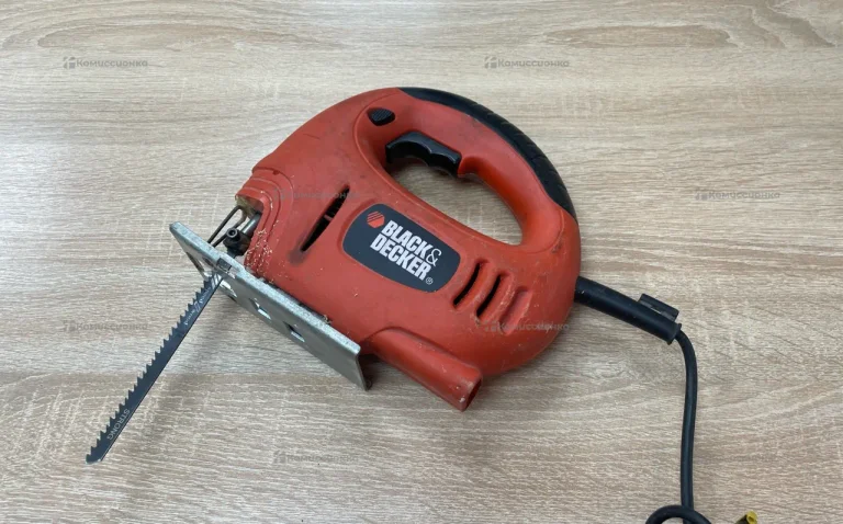 Электролобзик BLACK+DECKER BLACK+DECKER KS400E