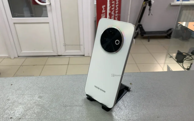 Tecno SPARK 30C 4/128 ГБ