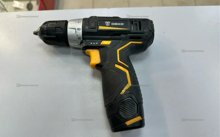 Аккумуляторная дрель-шуруповерт GCD12DU3